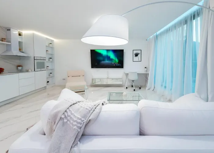 Emirates White Sensation
